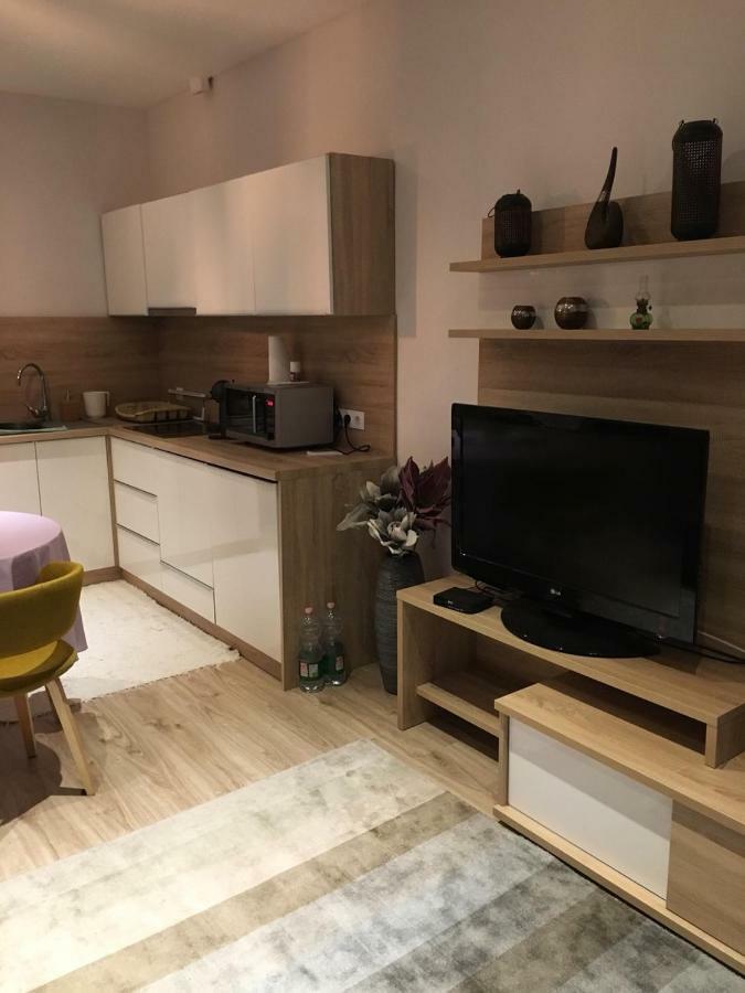 Hunyadi Apartman Szekszárd エクステリア 写真