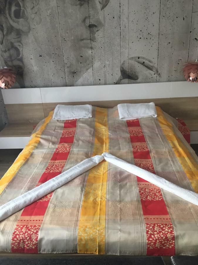 Hunyadi Apartman Szekszárd エクステリア 写真